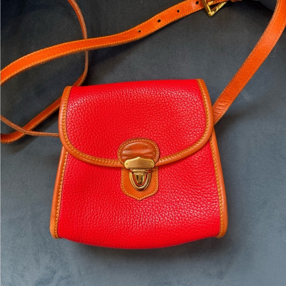 Vintage Dooney & Bourke Red AWL Mini Crossbody Bag British Tan USA - Picture 2 of 9